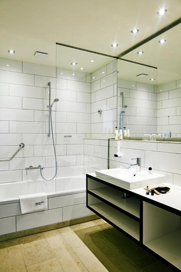 Hubertus Hof Landhotel บาลาตอนเฟนีแวช ภายนอก รูปภาพ